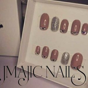 Reusable Press on Nails